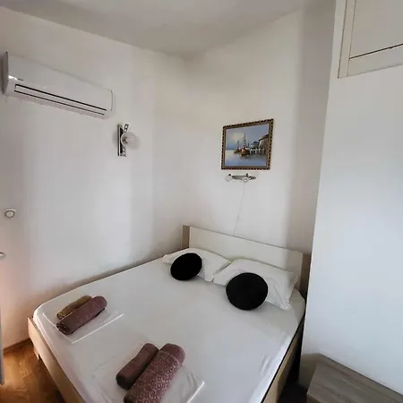 With Parking Space - Diklo, - 6268 *